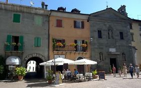 Piazza Fiumalbo citta d'arte